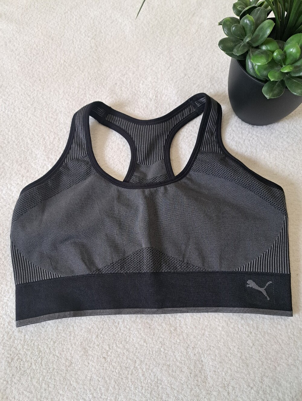 Puma Sports Bra Women's XL Grey Activewear Bra Medium Support Activewear Workout